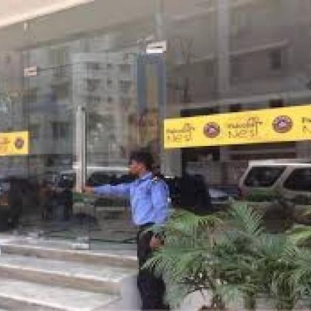 La Riviera Suites Madhapur Hyderabad Esterno foto